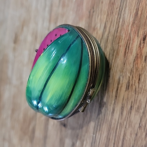 LIMOGES Antique pill box watermelon porcelain French hand painted fruit pill box - Picture 3 of 9